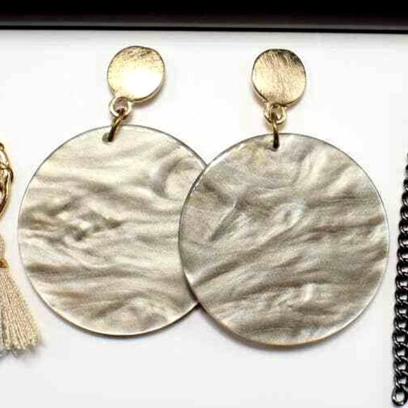 Bijoux Bar 3 Pair Dangle Earrings-Gold Gunmetal MOP Tassels Crystals Gift Box - Picture 3 of 7